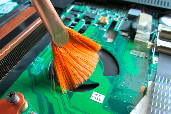 Чистка от пыли